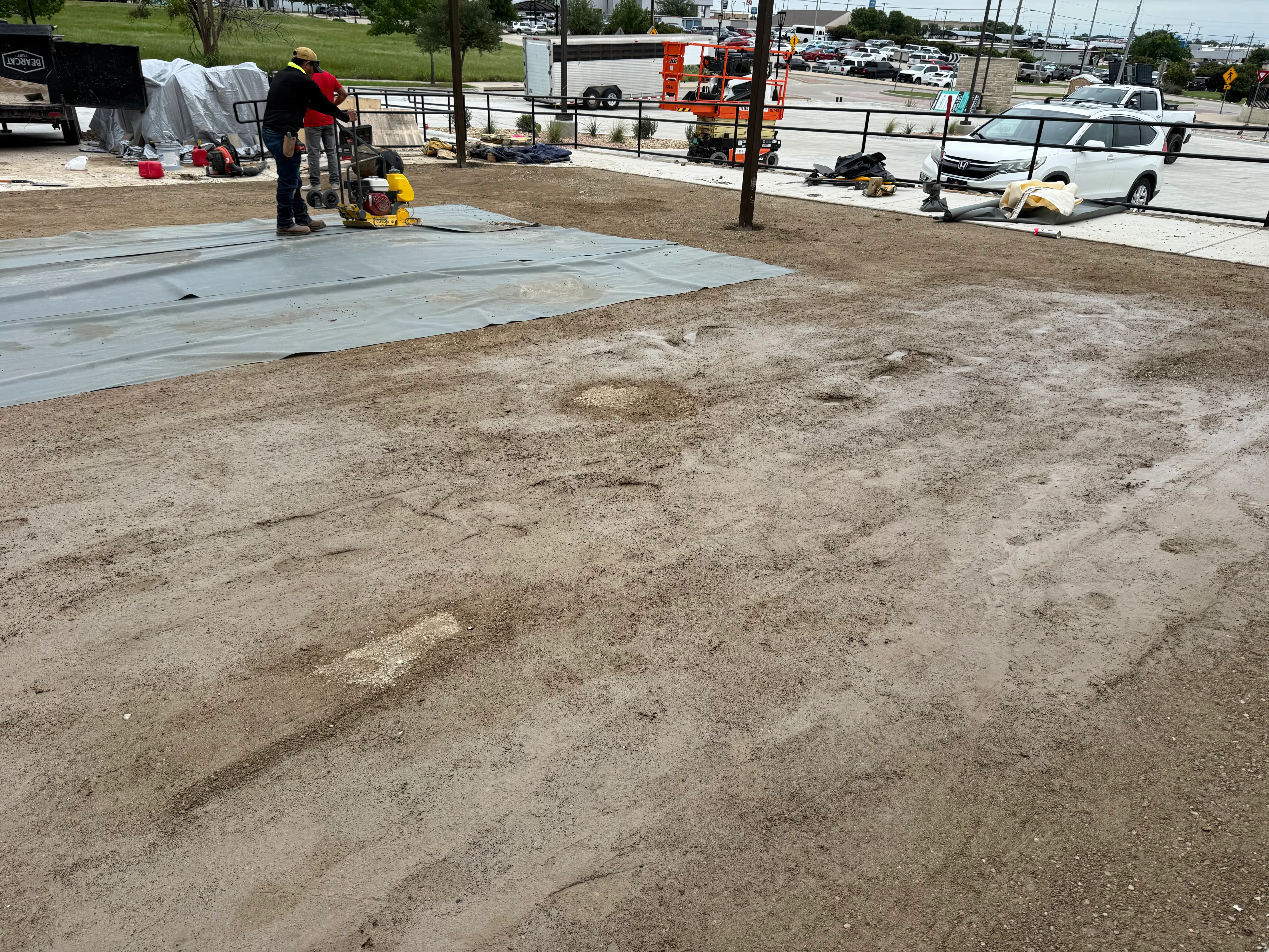 Construction 3 — Hudson Oaks Shopping Center — 4,300 SF Commercial Turf with a 3-Hole Putting Green
