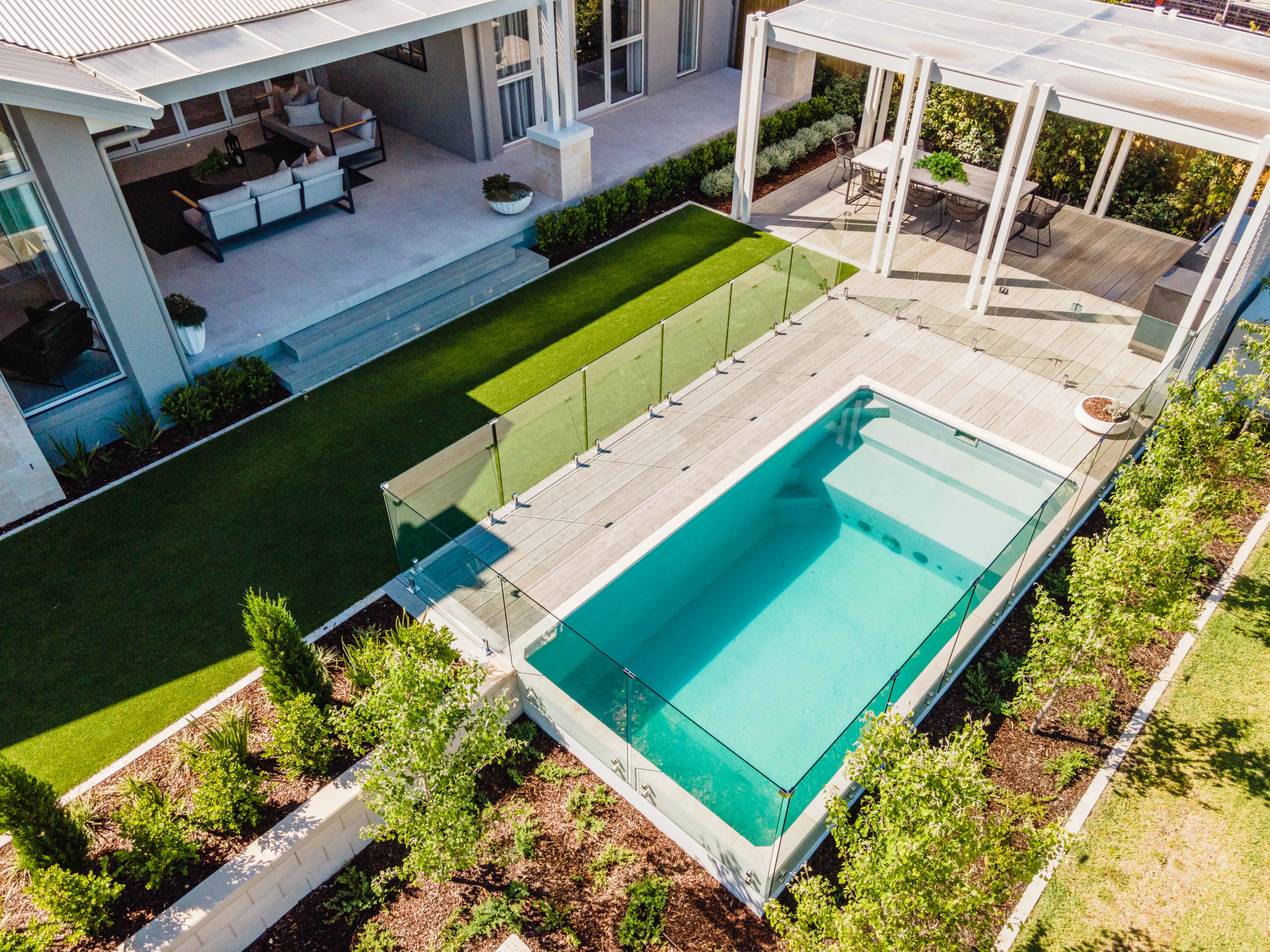 Plungie pool integrated with deck and outdoor living area