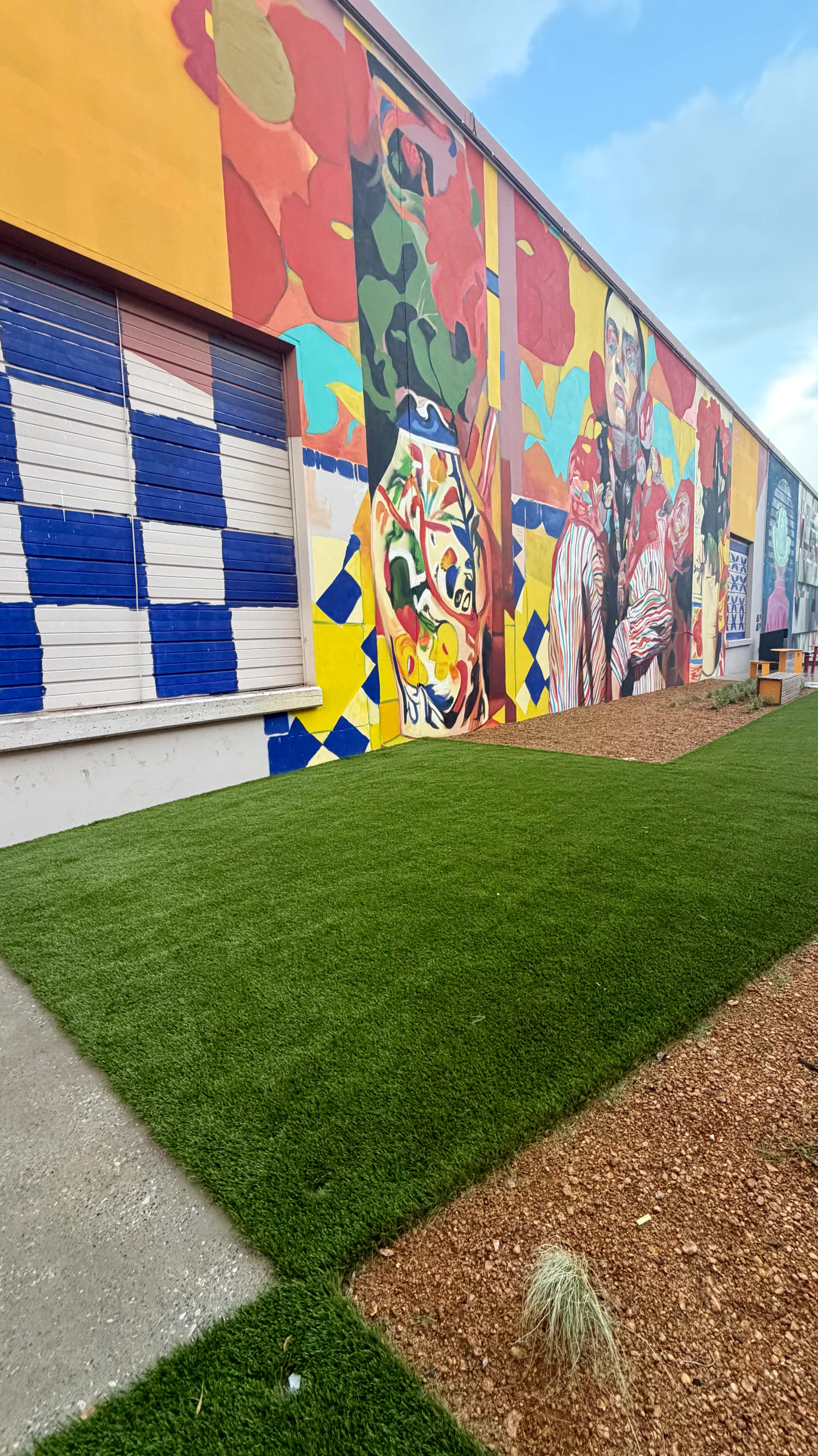 The Art Docks at Inwood Design District — 5,600 SF Commercial Turf feature 1